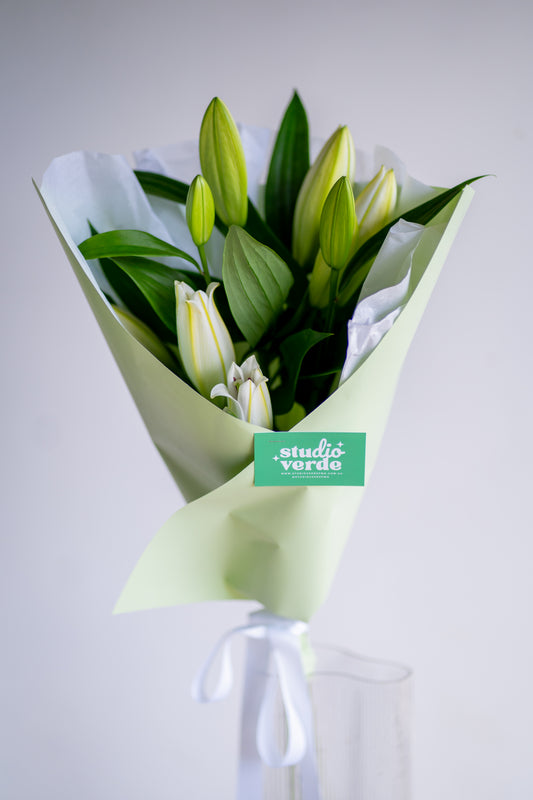 Oriental Lily Market Bunch