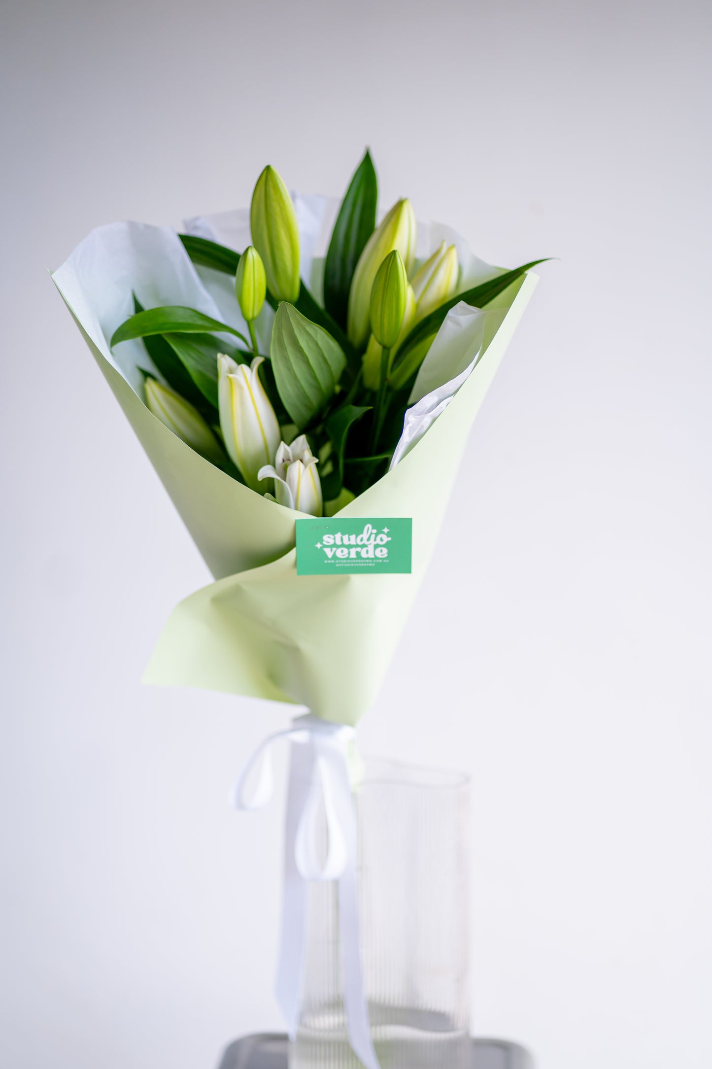 Oriental Lily Market Bunch